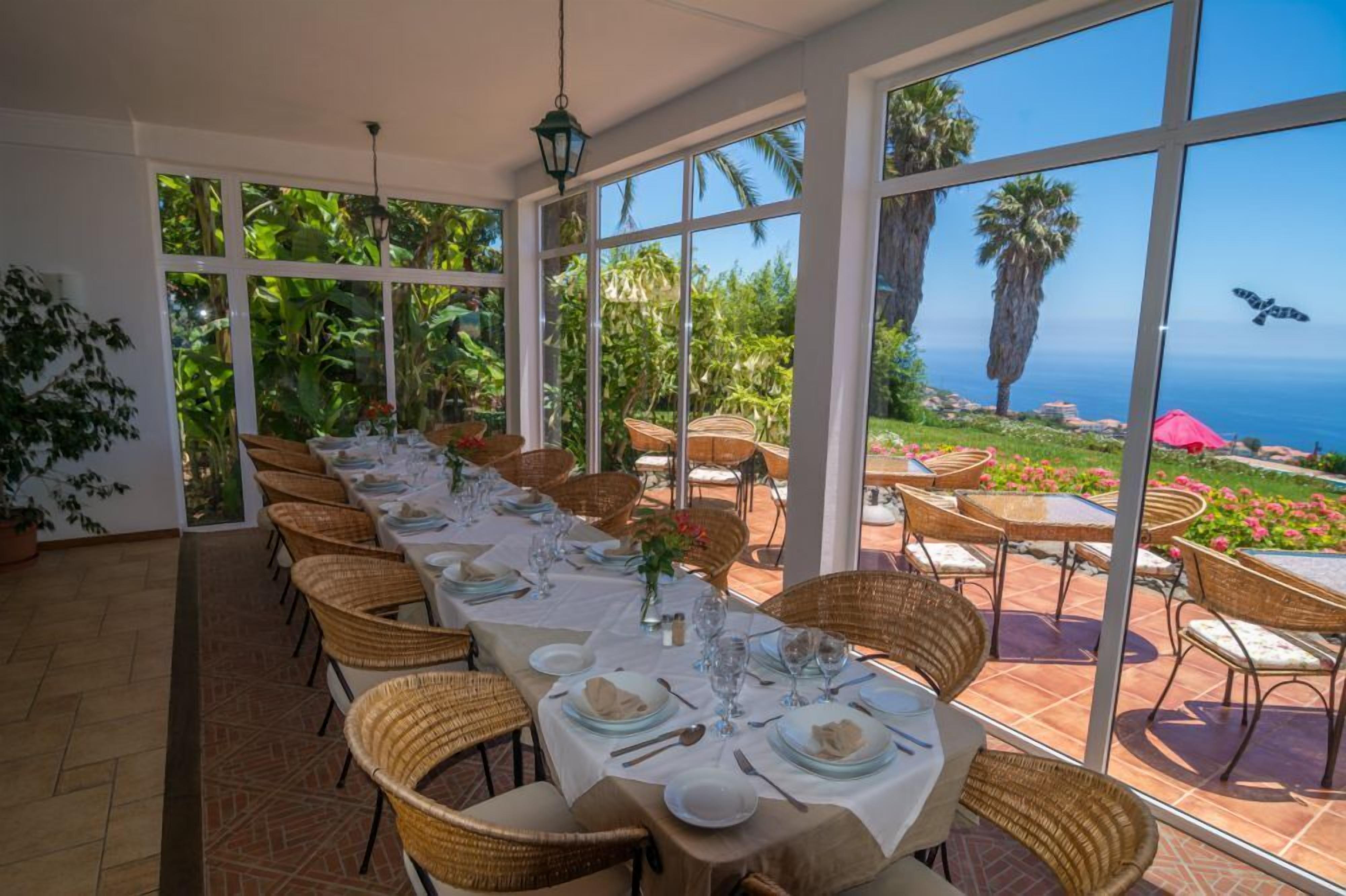 lunch, dinner served; international cuisine, pool views