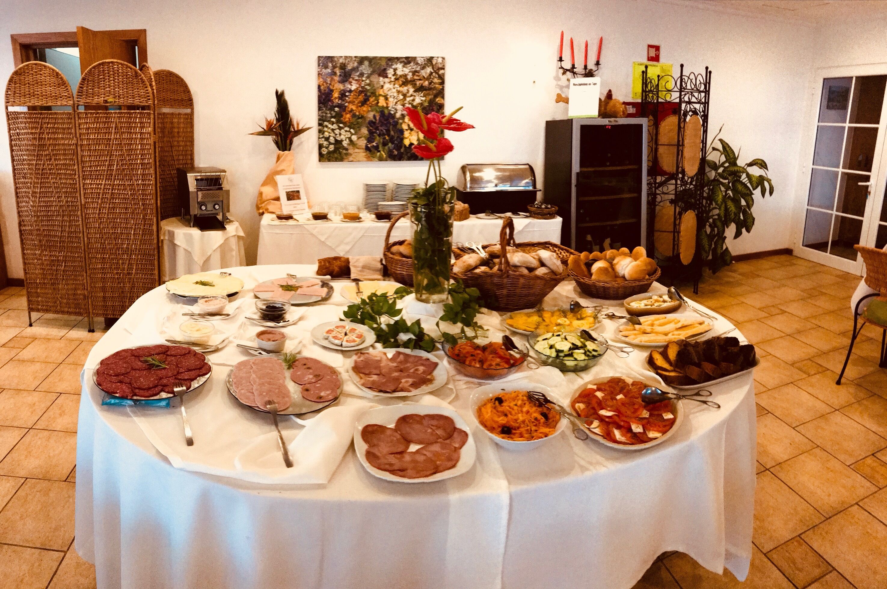 lunch, dinner served; international cuisine, pool views