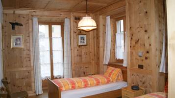 Desk, cribs/infant beds, rollaway beds, free WiFi