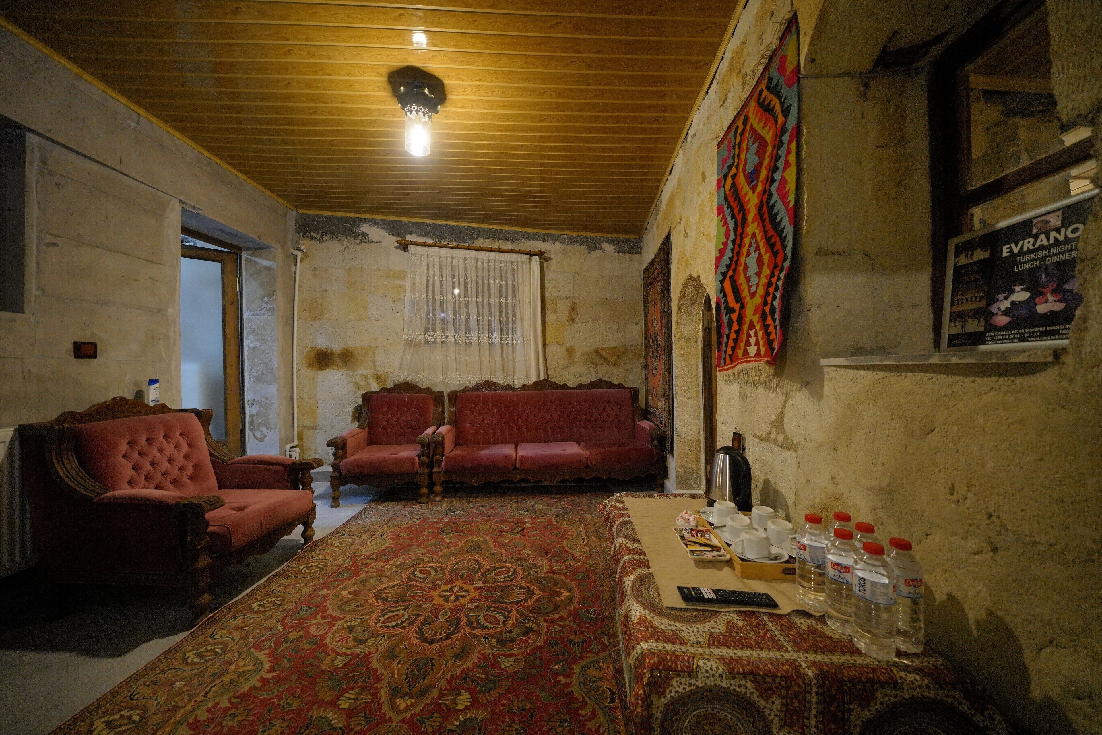 Photo - View Cave Hotel