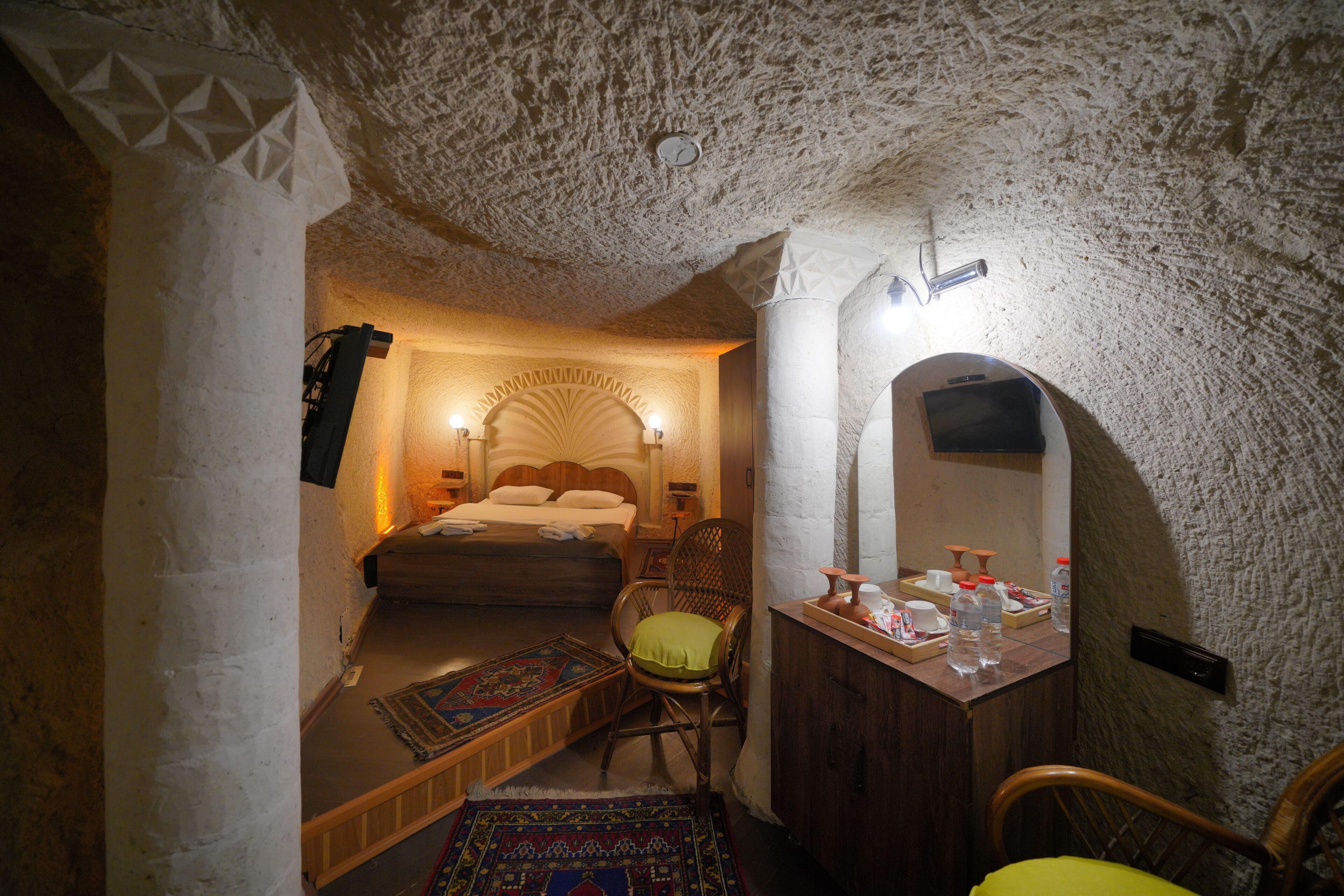 Design Double Room | Premium bedding, in-room safe, individually decorated