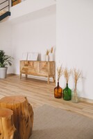 TV LED 50 polegadas com canais de TV premium, Netflix, smart speakers