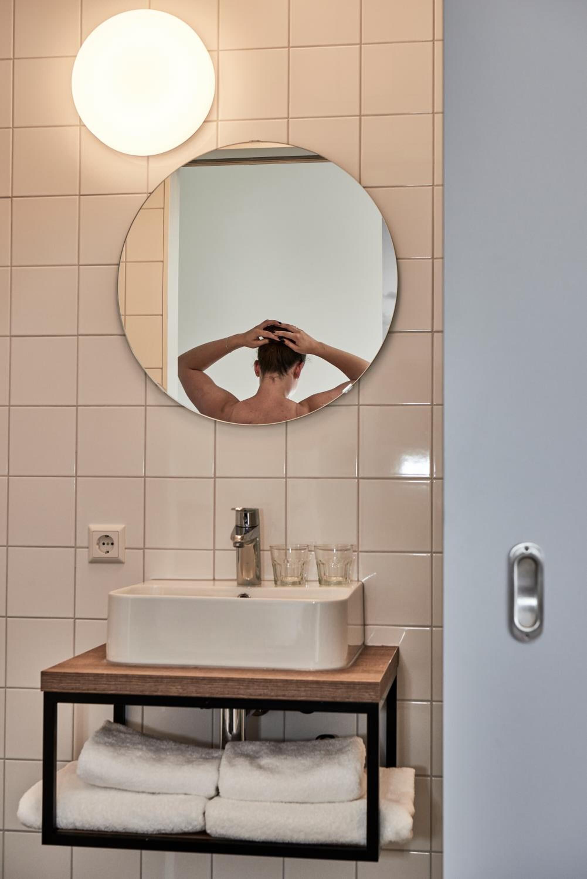 shower, free toiletries, hair dryer, slippers