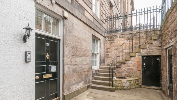 Courtyard - SouthSide (Edinburgh)