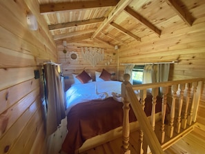 Tree House Design | 1 chambre, bureau, espace de travail pour ordinateur portable