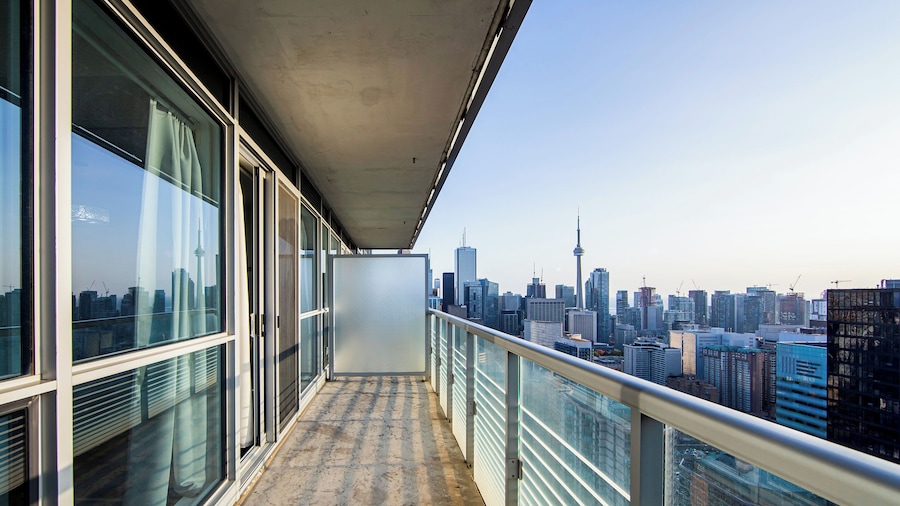 Altitude Suites on Yonge