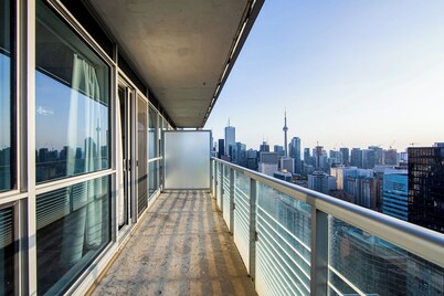 Altitude Suites on Yonge