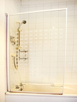 Bathroom shower - OYO Corner Hotel (Carnoustie)