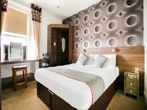 Standard Double Room - OYO Corner Hotel (Carnoustie)