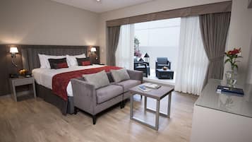 1 slaapkamer, een kluis op de kamer, geluiddichte muren