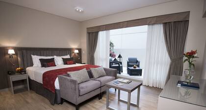 Arc Arenales Studios & Suites