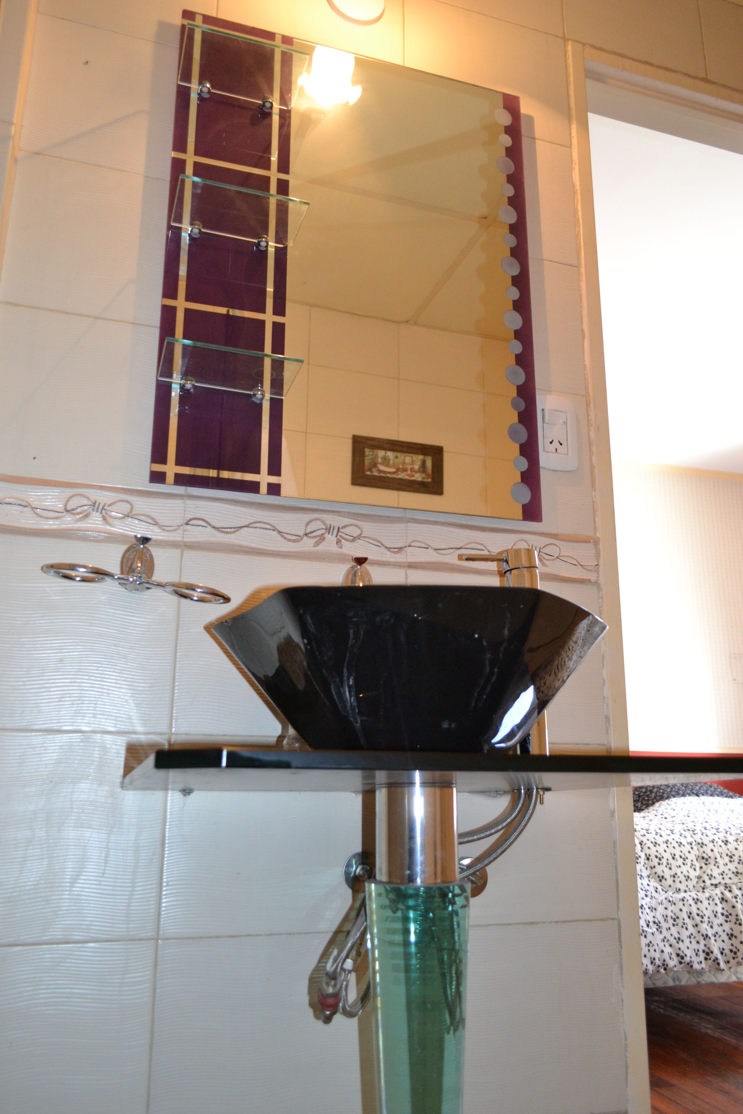 Bathroom sink