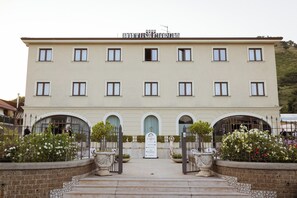 Front of property - Hotel St. Giorgio (Castel San Giorgio)