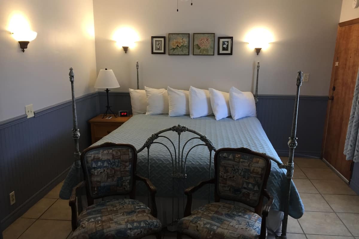 Room (The Garden)