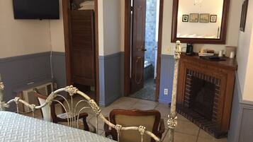 Room (The Garden)