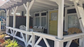 Cottage, 1 kamar tidur | 1 kamar tidur, tirai kedap cahaya, dan setrika/meja setrika