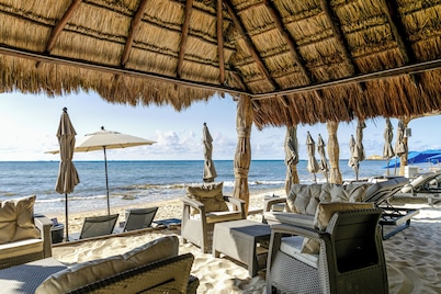 Luciana Hotel & Beach Club