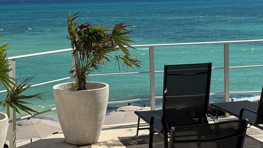 Luciana Hotel & Beach Club