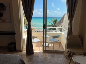 Két bảo mật tại phòng, màn/rèm cản sáng, bàn ủi/dụng cụ ủi quần áo 