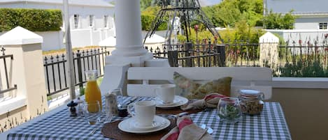 Desayuno a la carta incluido todos los días