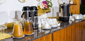 Desayuno completo todos los días (con cargo)
