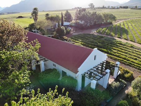 Aerial view. Eikendal Lodge