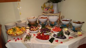 Desayuno continental incluido todos los días 