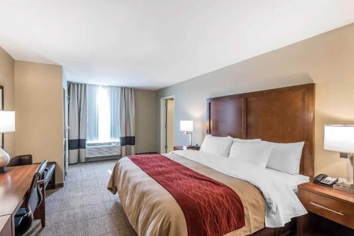 Pillow-top beds, desk, laptop workspace, blackout curtains