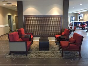 Lobby sitting area - Comfort Inn & Suites Sidney I-80 (Sidney)