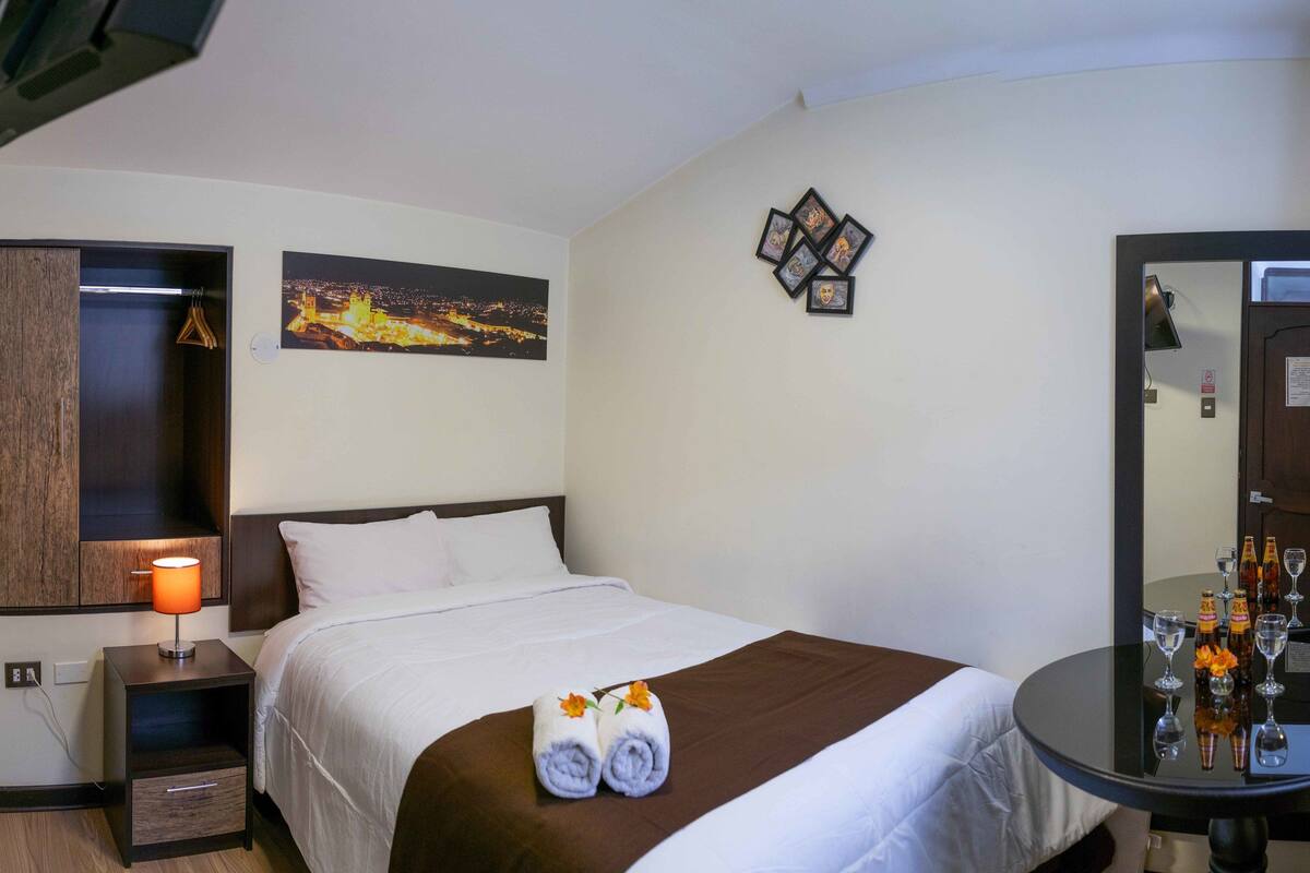 Double Room | Desk, cribs (free), rollaway beds (surcharge), WiFi (free)