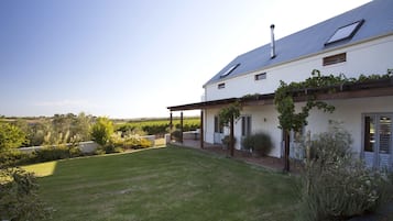 The Barn Cottage | Vista do quarto