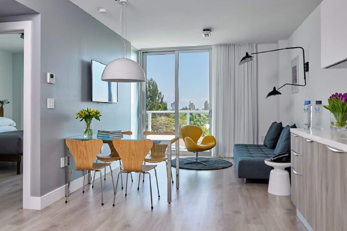 Sobe Penthouse - With Balcony | Private kitchenette | Microwave, espresso maker, toaster oven, cleaning supplies