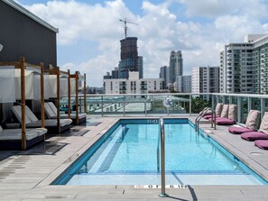 Outdoor pool - ABAE Hotel by Eskape Collection  (Miami Beach)