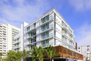 Exterior - ABAE Hotel by Eskape Collection  (Miami Beach)