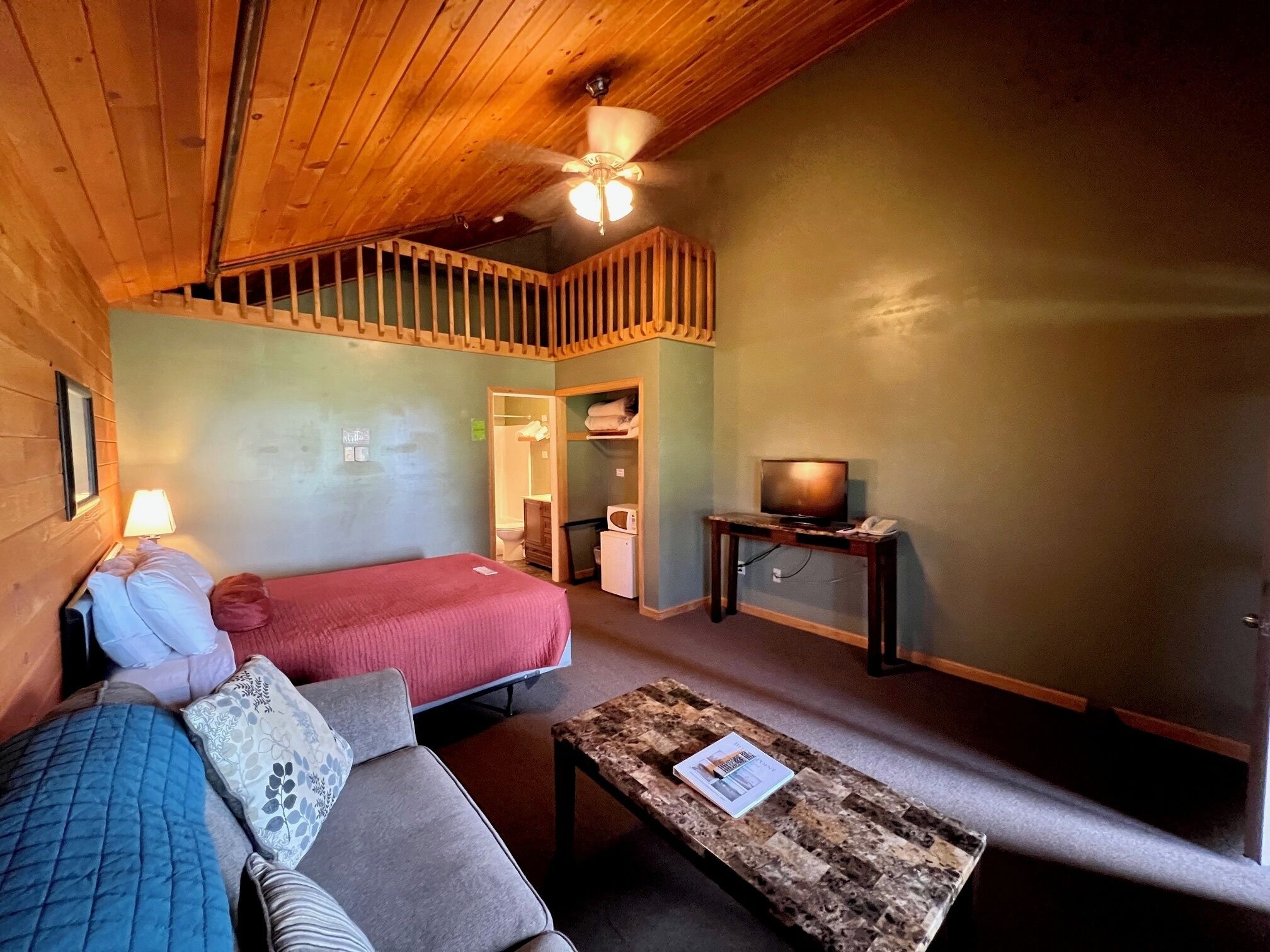 single room, 1 queen bed with sofa bed | 1 bedroom, blackout curtains, bed sheets