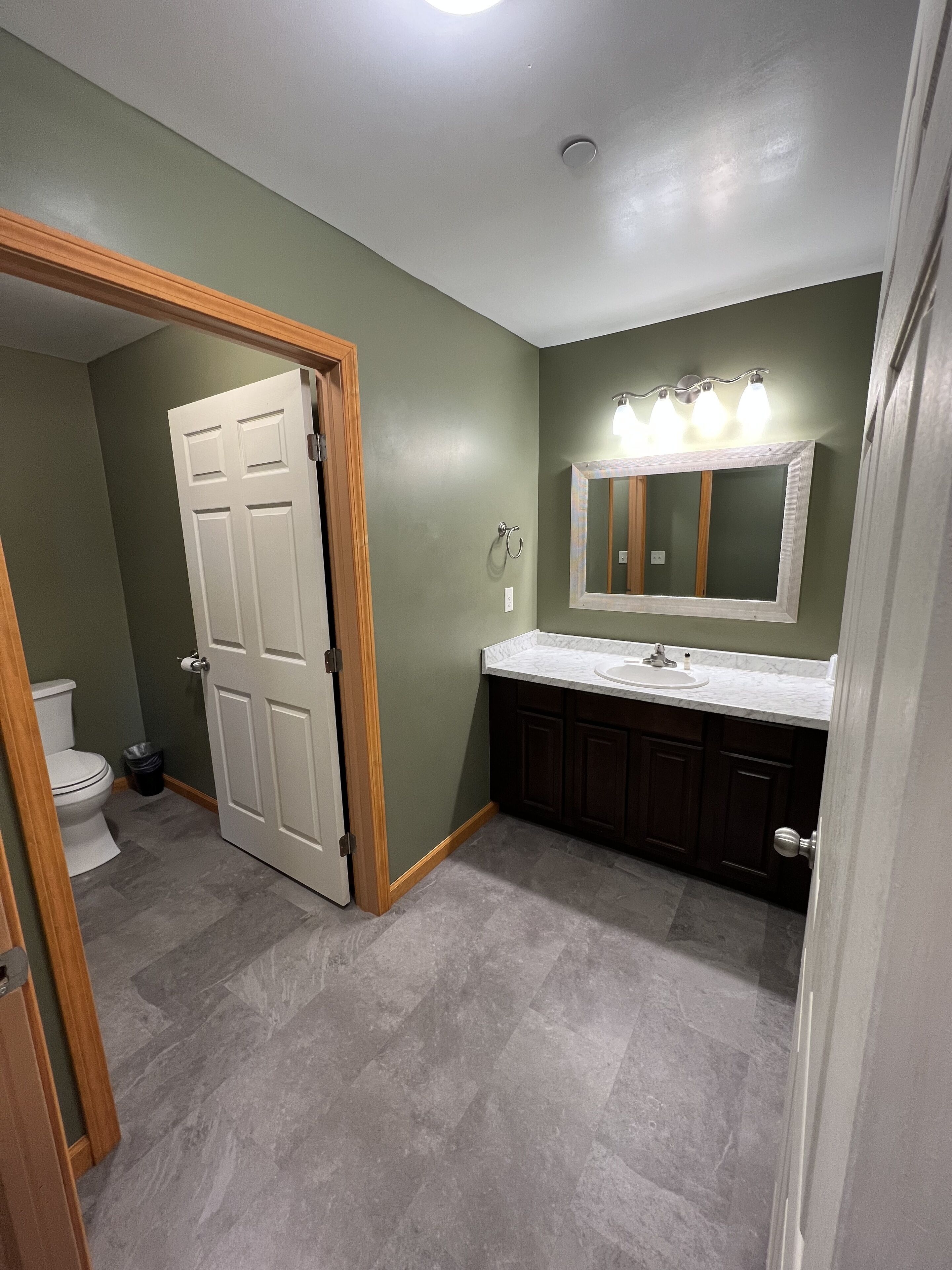cottage, 1 bedroom | bathroom | combined shower/bathtub, towels, soap, shampoo
