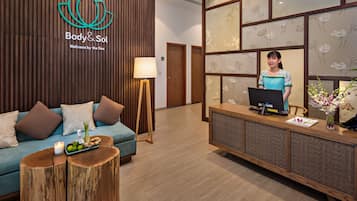 Couples treatment rooms, body treatments, body scrubs, facials
