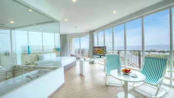 1 bedroom, minibar, in-room safe, blackout drapes