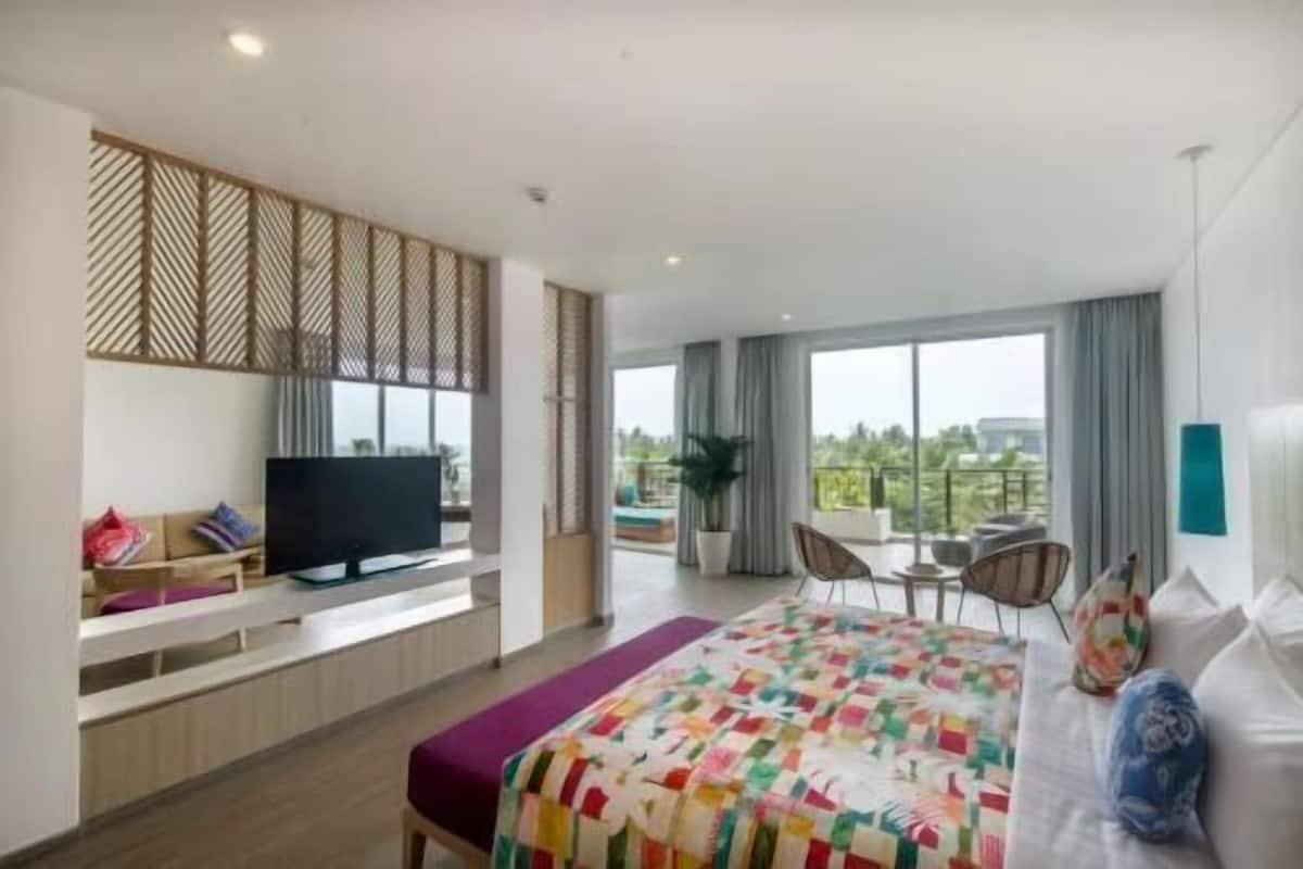 Minibar, caja de seguridad en la habitación y cortinas blackout