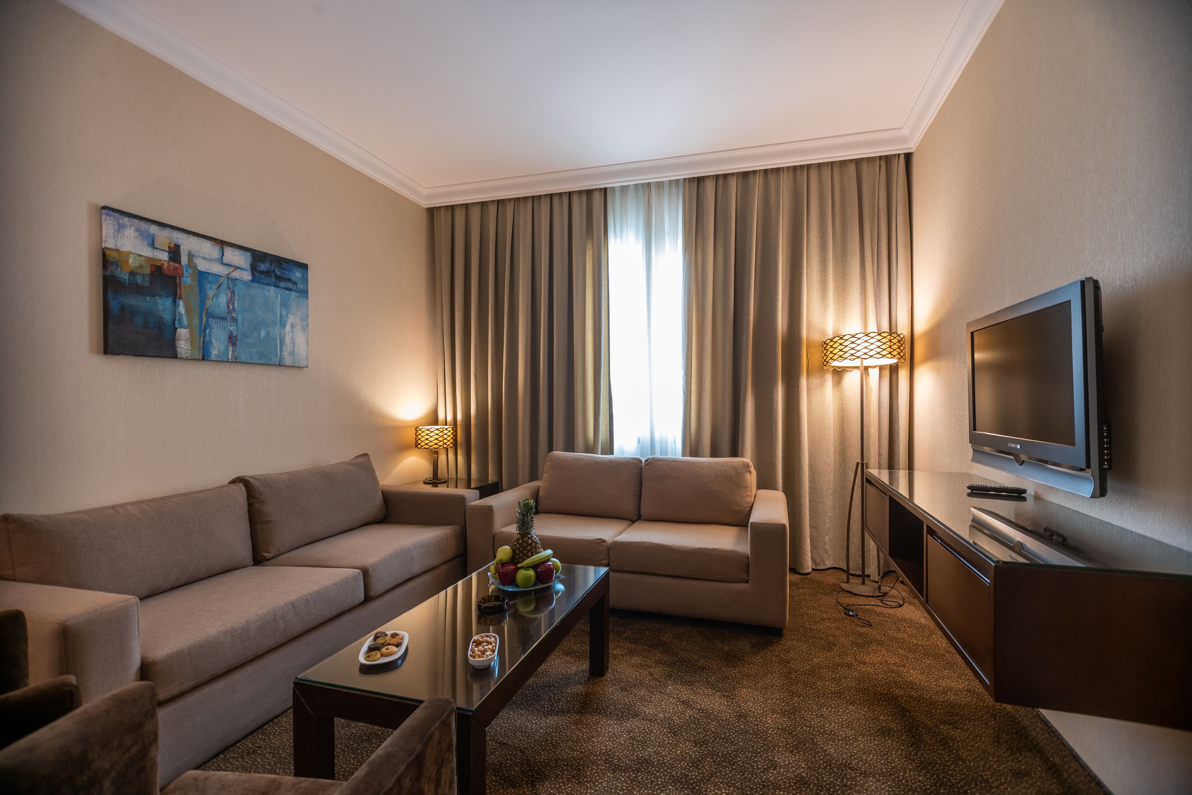 executive suite | living area | 40-inch lcd tv with cable channels, tv