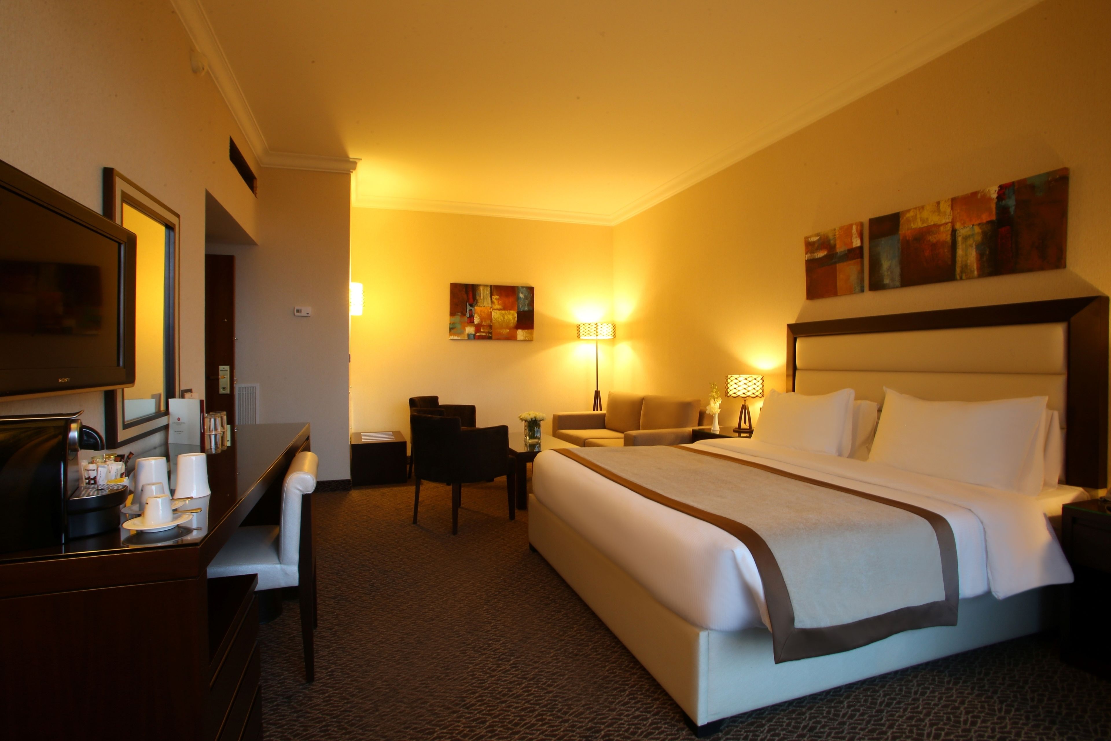 Photo - Lancaster Raouche Hotel