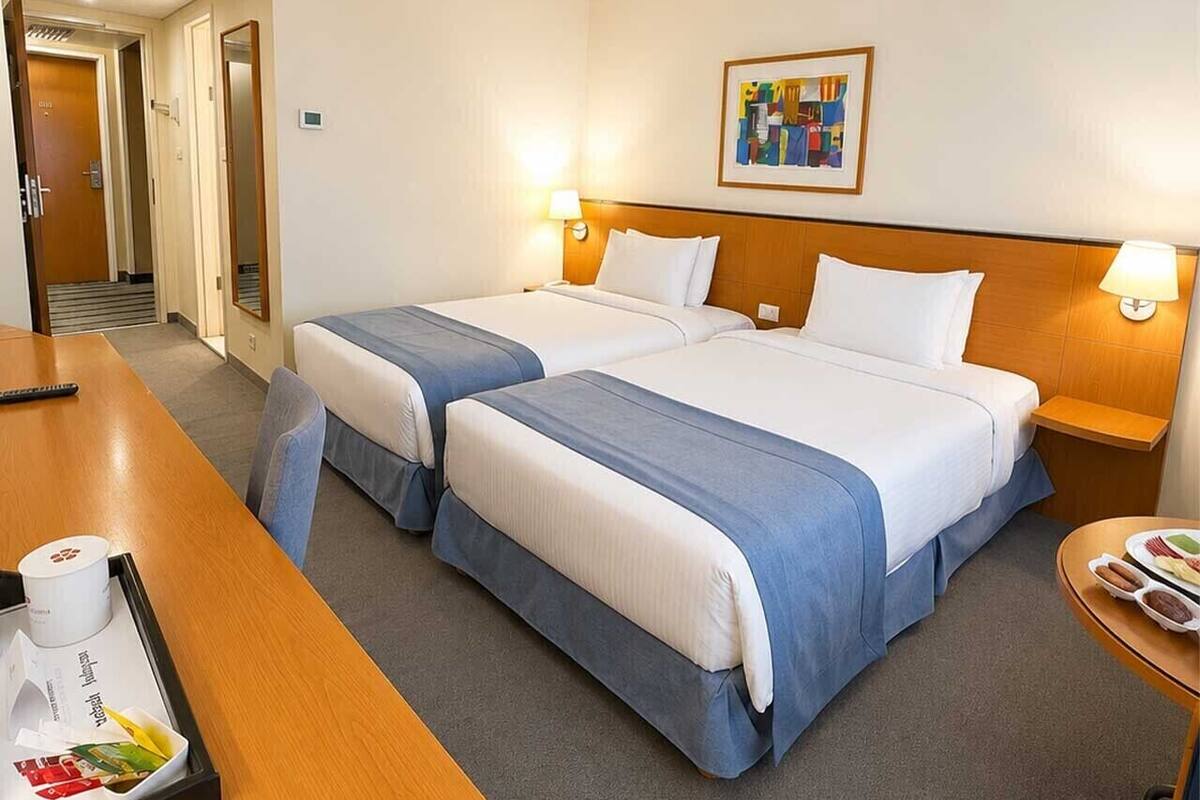 Classic Twin Room, 2 Twin Beds | Premium bedding, minibar, in-room safe, desk