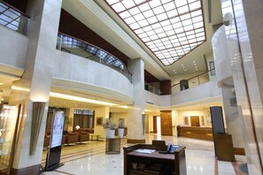 Lobby lounge - Lancaster Tamar Hotel (Hadath)