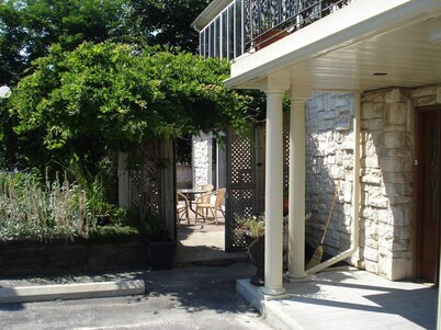 Grey Rose Suites