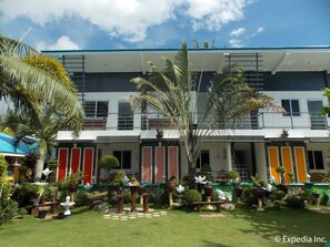 Exterior - L&M Hearthstones Lodge (Oslob)