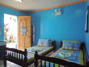 Standard Double Room - L&M Hearthstones Lodge (Oslob)