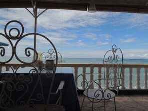 Dining - L&M Hearthstones Lodge (Oslob)