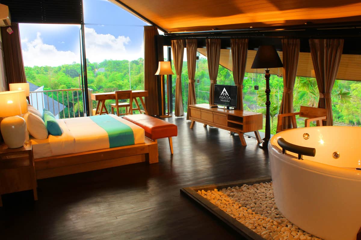 Design Villa, 3 Bedrooms, Non Smoking, Pool View