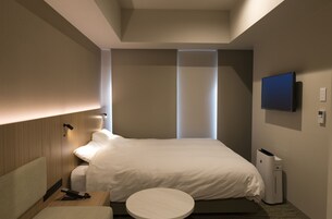 遮光窗帘、熨斗/熨板、免费 WiFi、床单