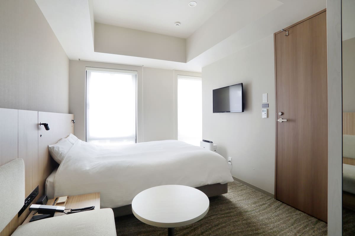 Blackout drapes, iron/ironing board, free WiFi, bed sheets